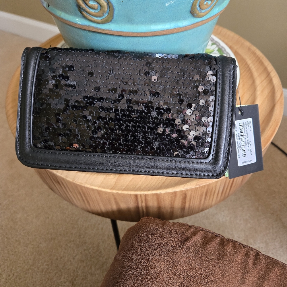 Badgley Mischka Black Sequin Crossbody Bag ~ Brand New - Picture 2 of 9